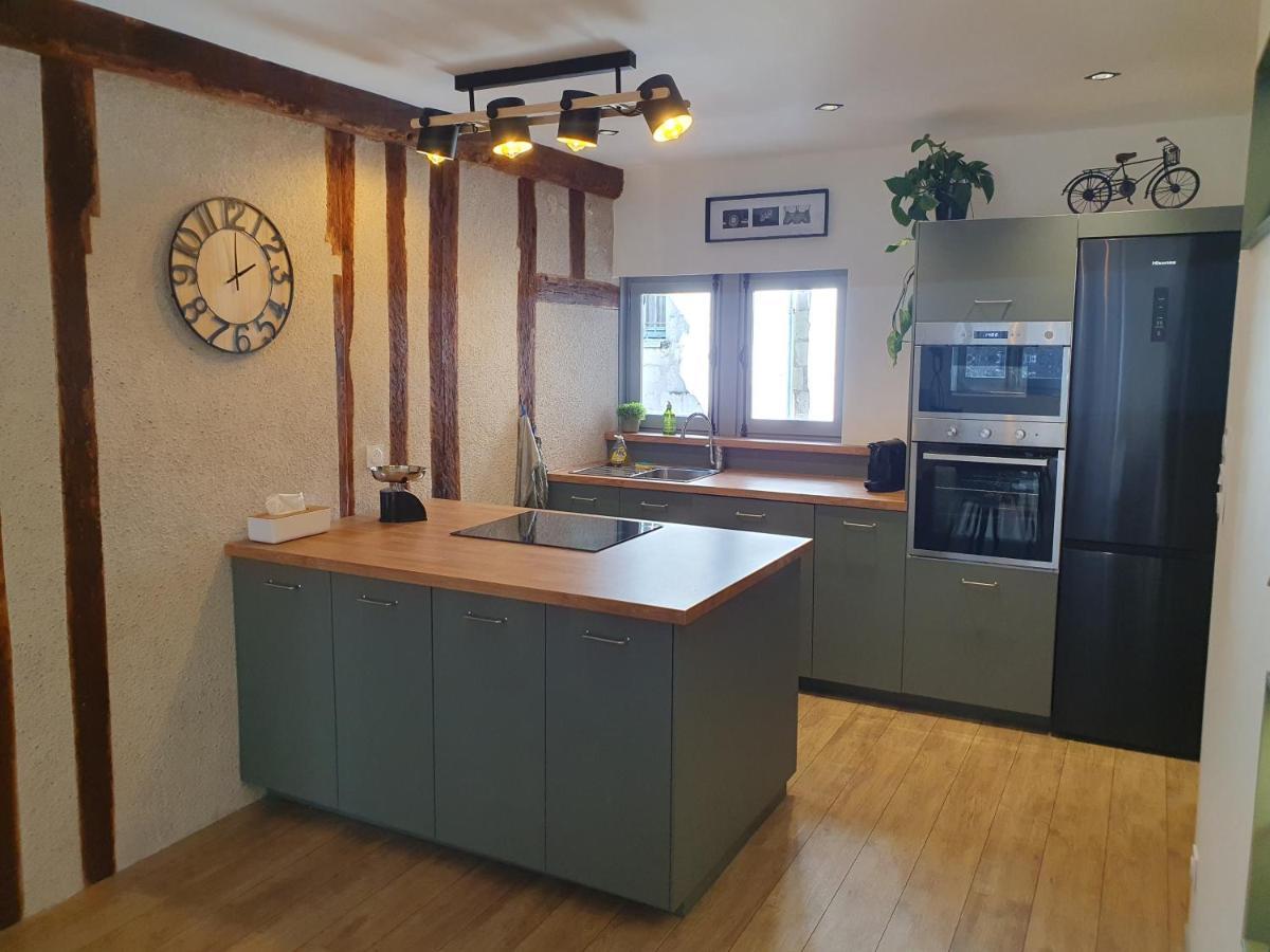 Escapade Royale Apartment อองบวส ภายนอก รูปภาพ